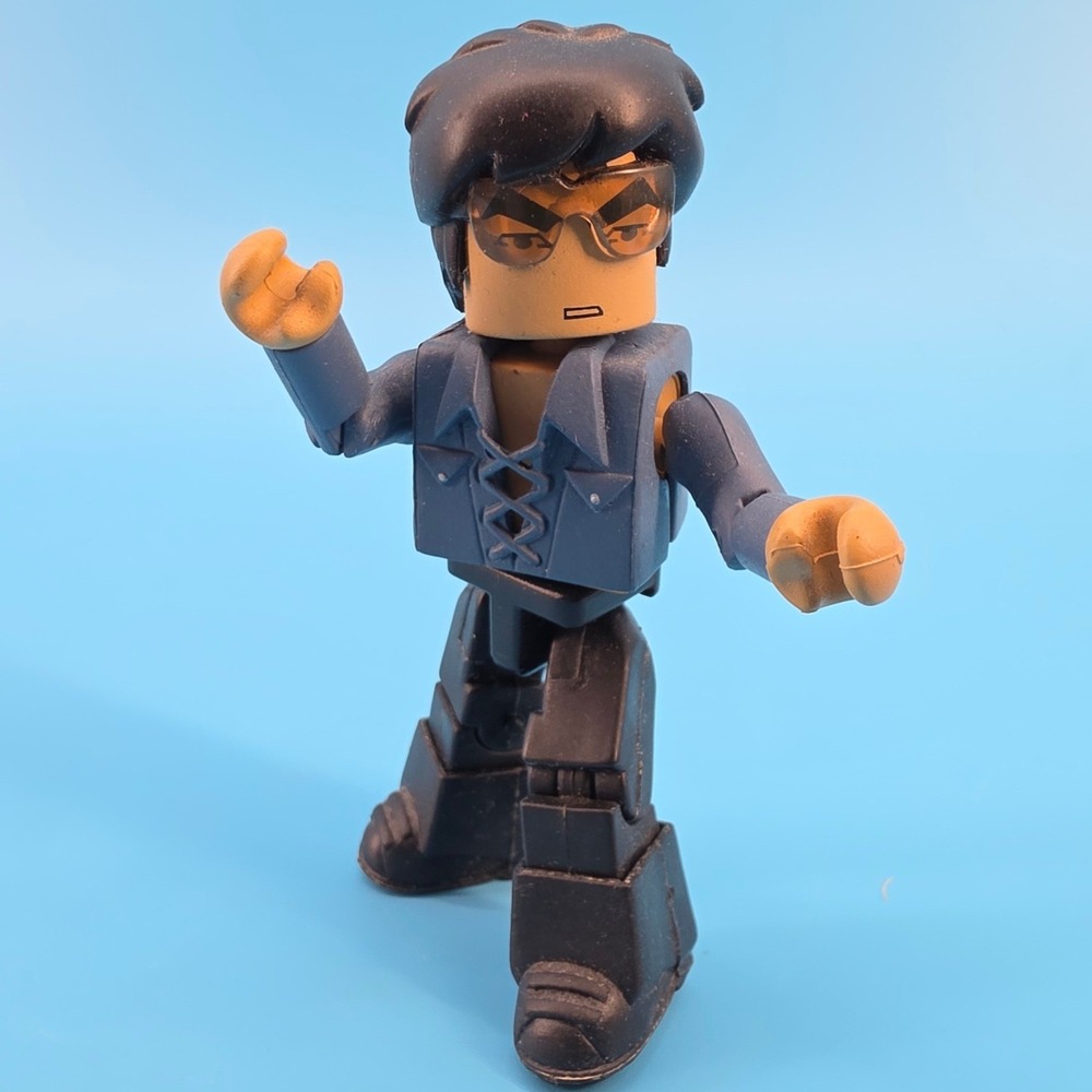 Art Asylum Bruce Lee Minimates 2002 Action Figure Blue Shirt Sunglasses 3"